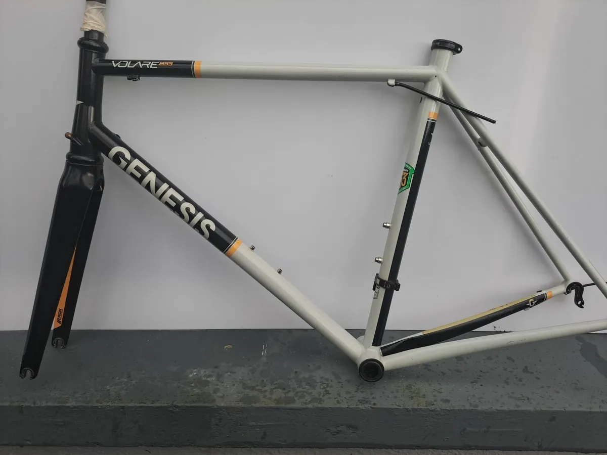 Genesis volare 853 frame - Image 1