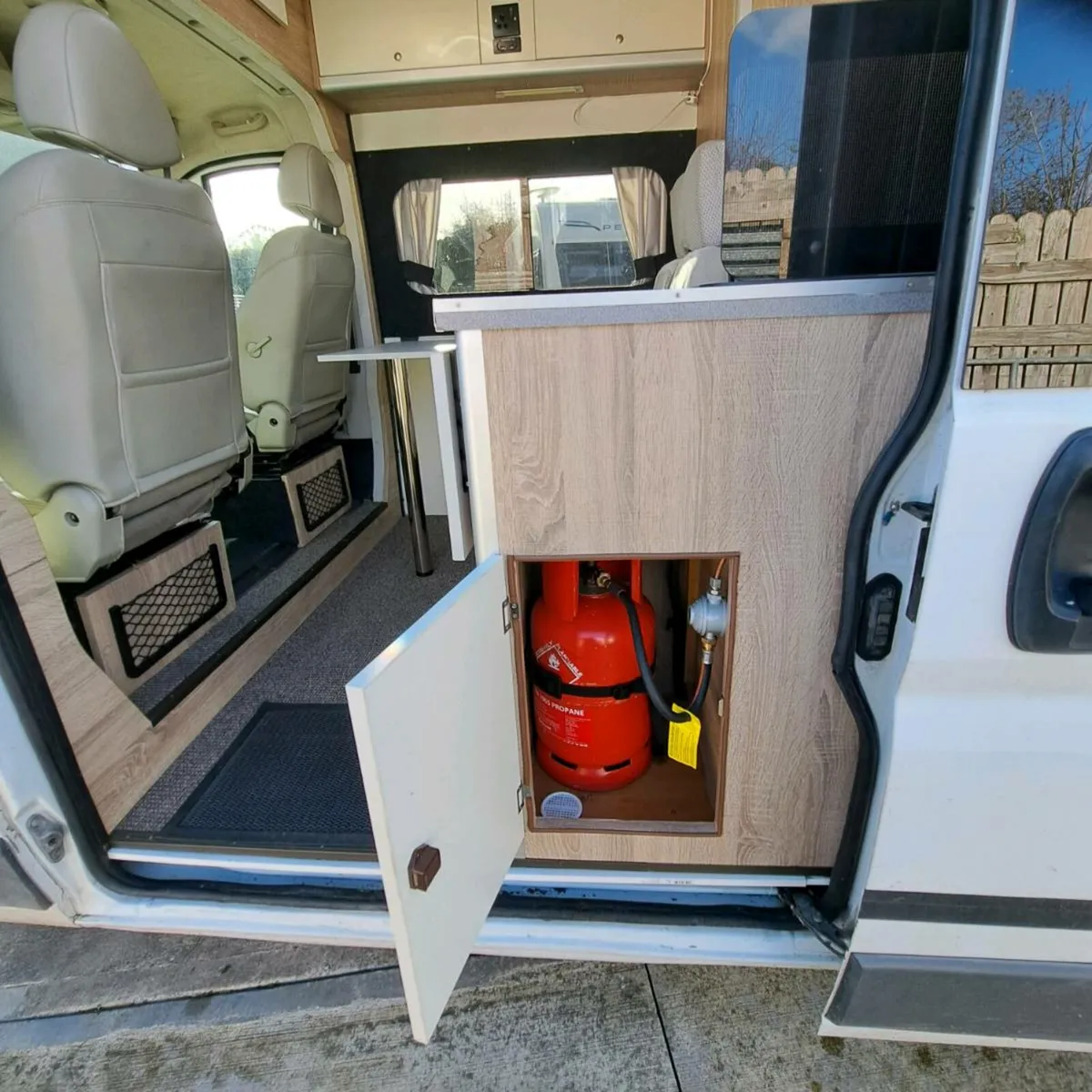 2012 camper - Image 3