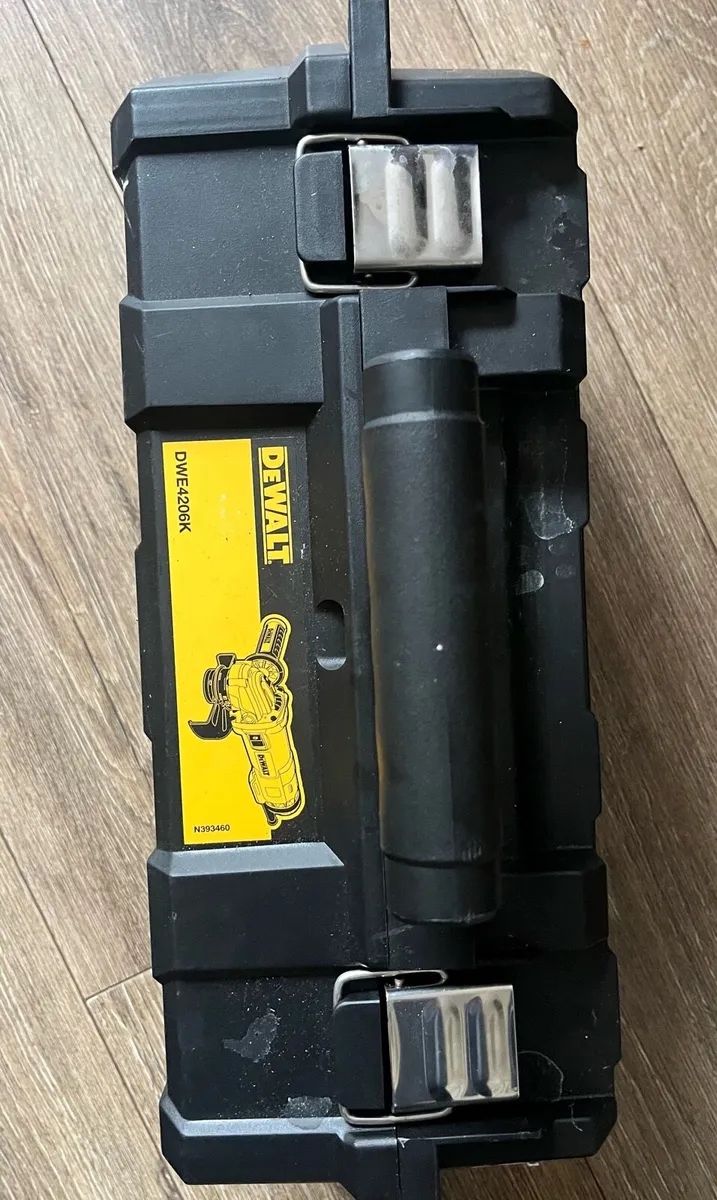 New DeWalt grinder - Image 3