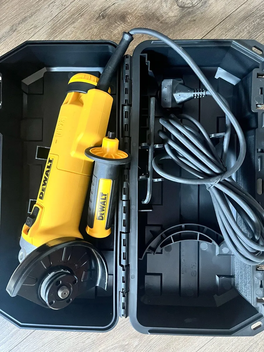 New DeWalt grinder - Image 4