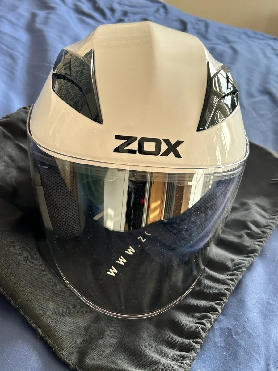 Motorcycle Helmet - Image 3