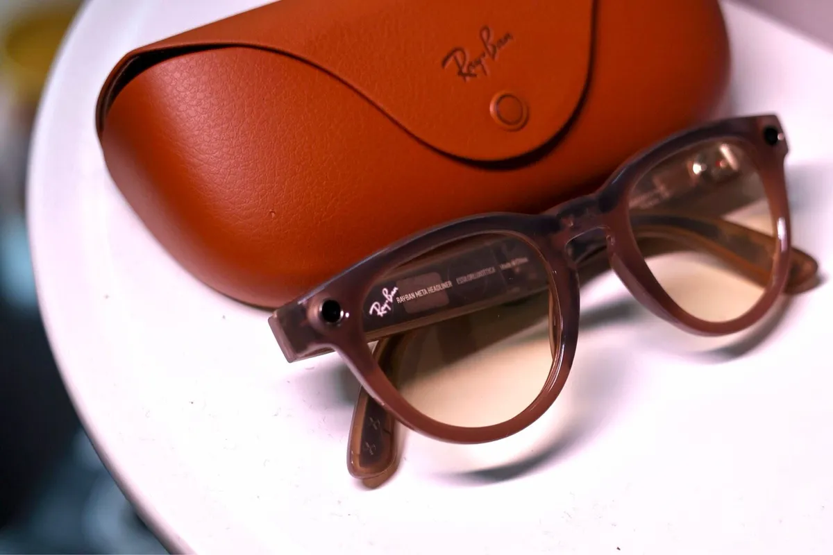 Ray-Ban Meta Headliner Transitions - Image 1