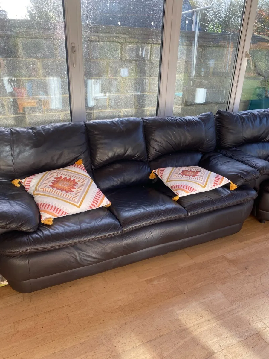 Black leather couch set - Image 1