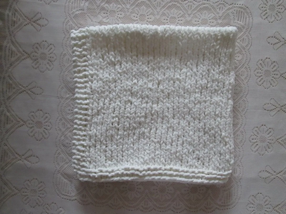 Hand made baby's Blanket - Image 1