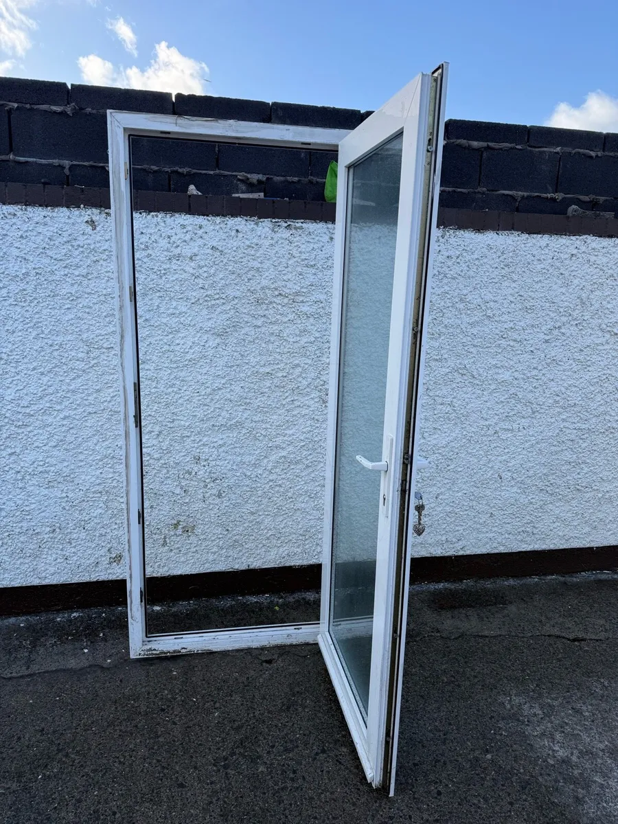 Pvc, Back door - Image 3