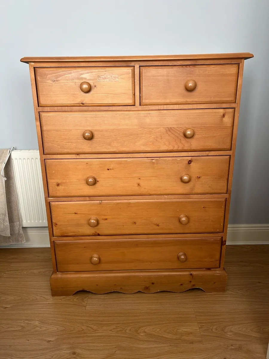 Chest of drawers - Image 1