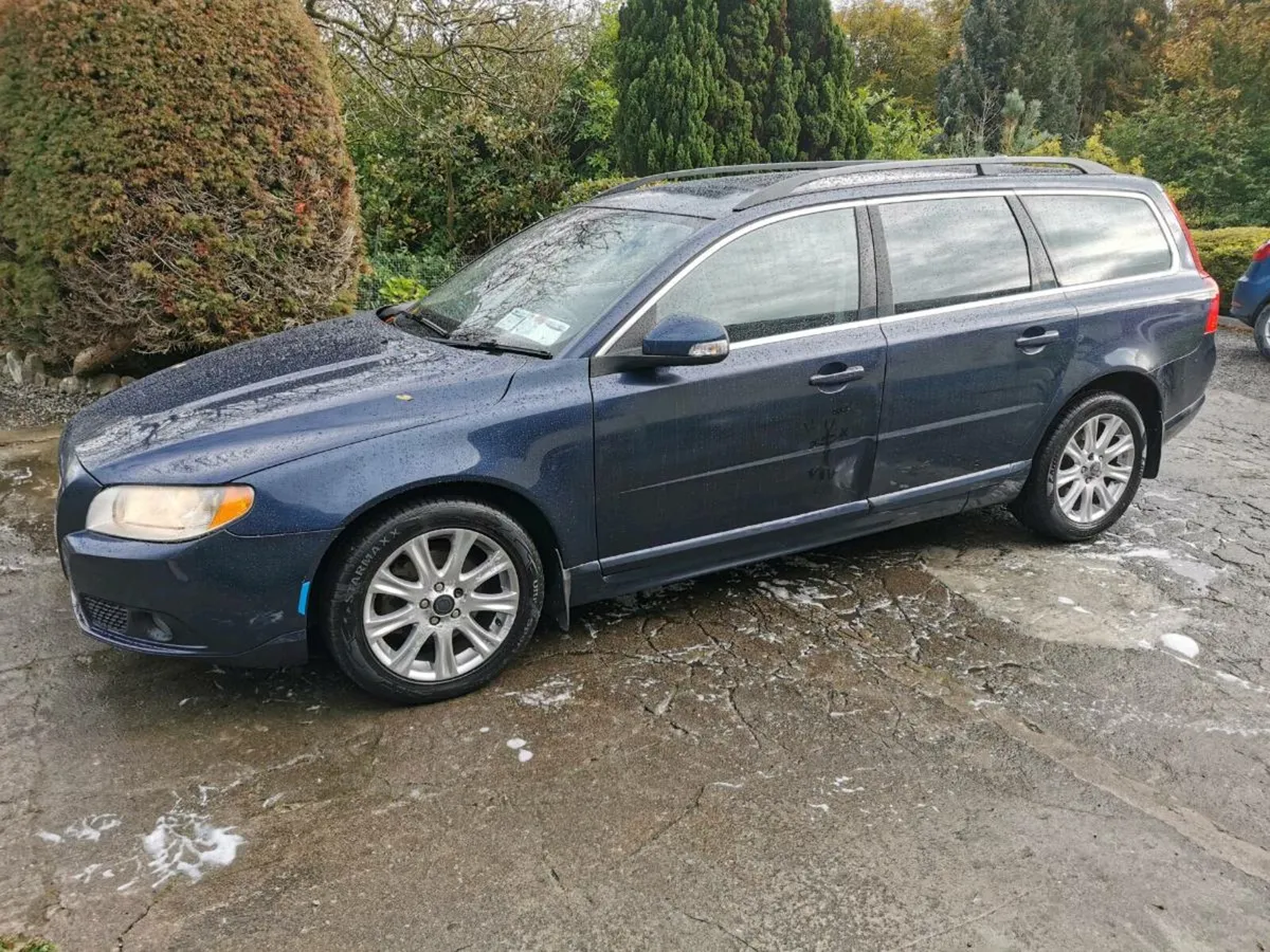 10 Volvo V70 2.0 Diesel NCT March 2026 - Image 2
