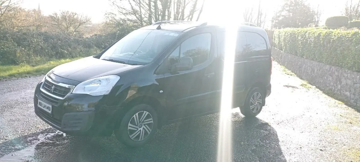 2018 Peugeot Partner - Image 2