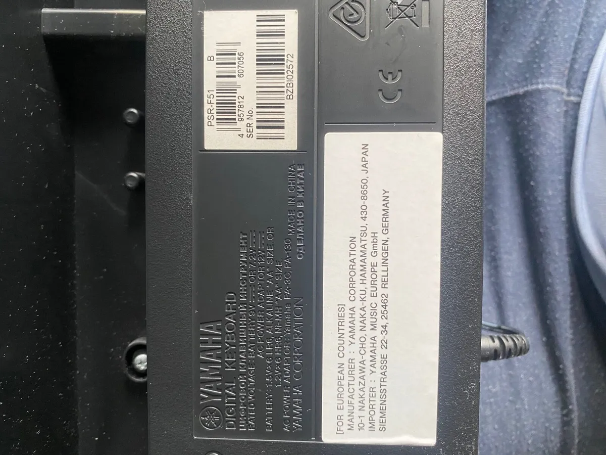 Yamaha Keyboard PSR F51 - Image 3