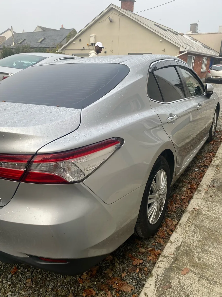 Toyota Camry 2017 - Image 4