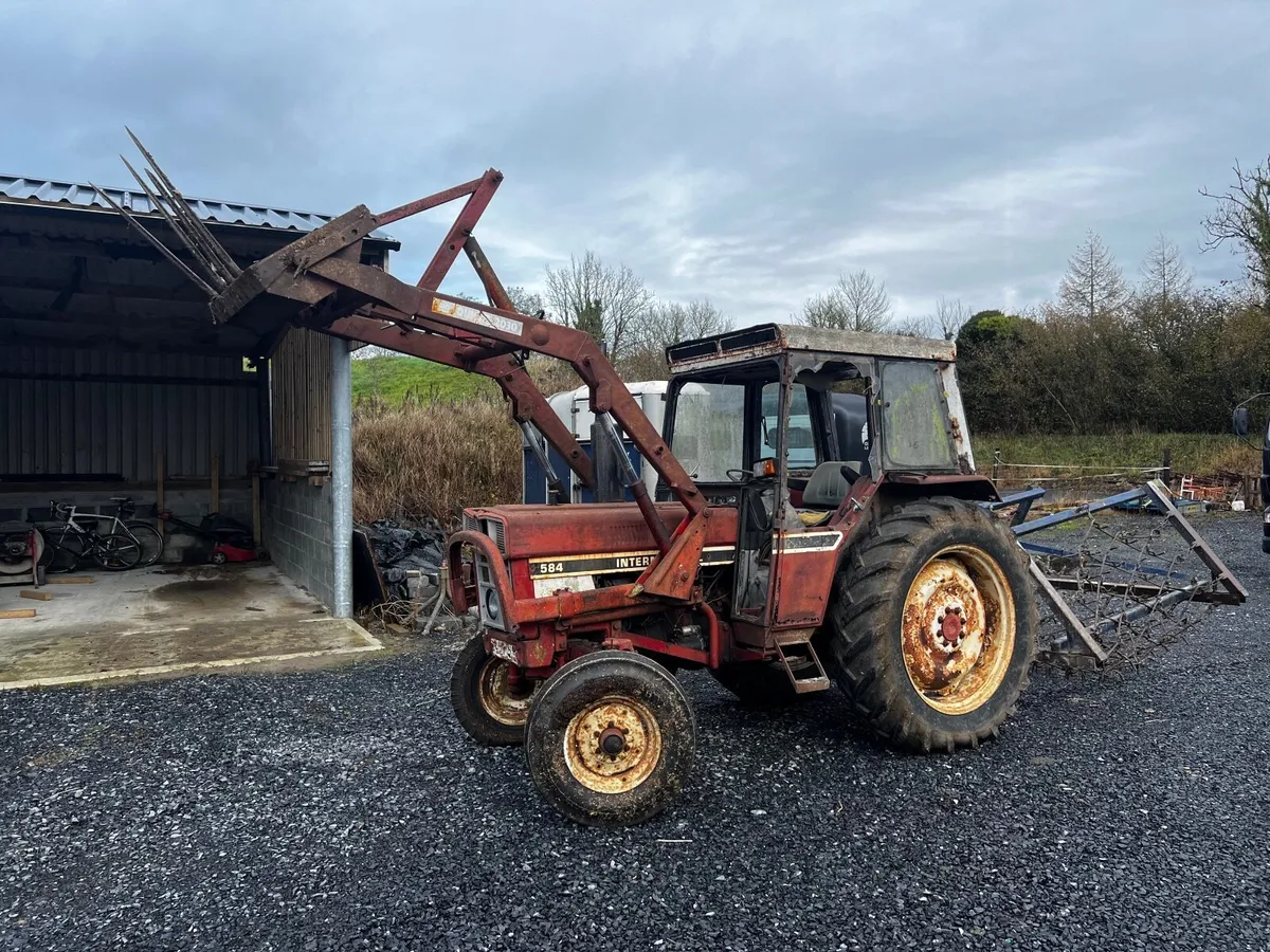 International 584 tractor for sale - Image 3