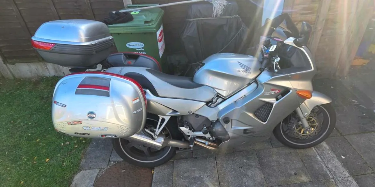 Vfr 800 Fi - Image 3