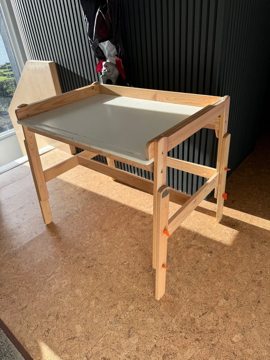 IKEA kids adjustable desk - Image 2