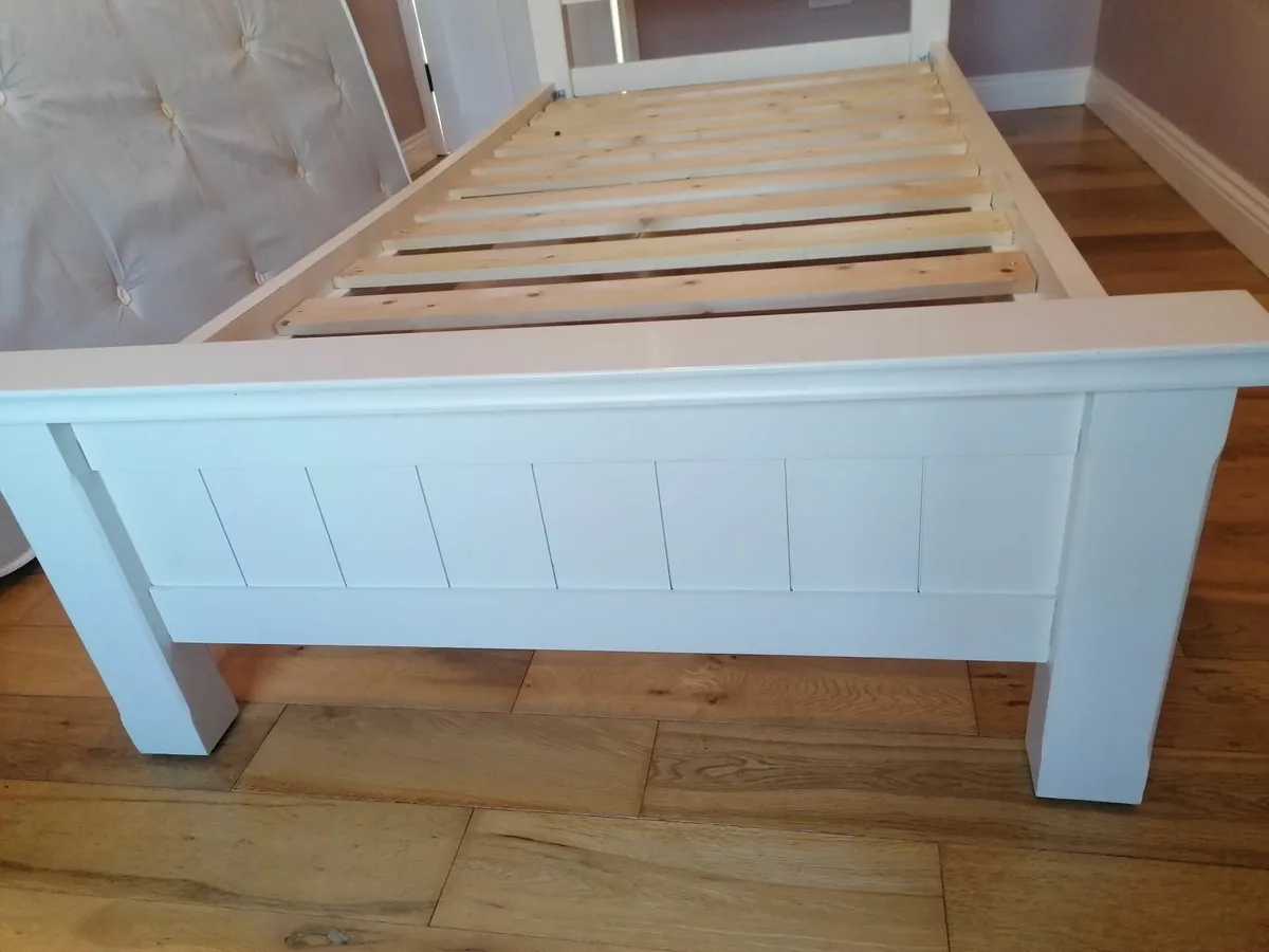 Single Bed. Light Cream Wood. - Image 4