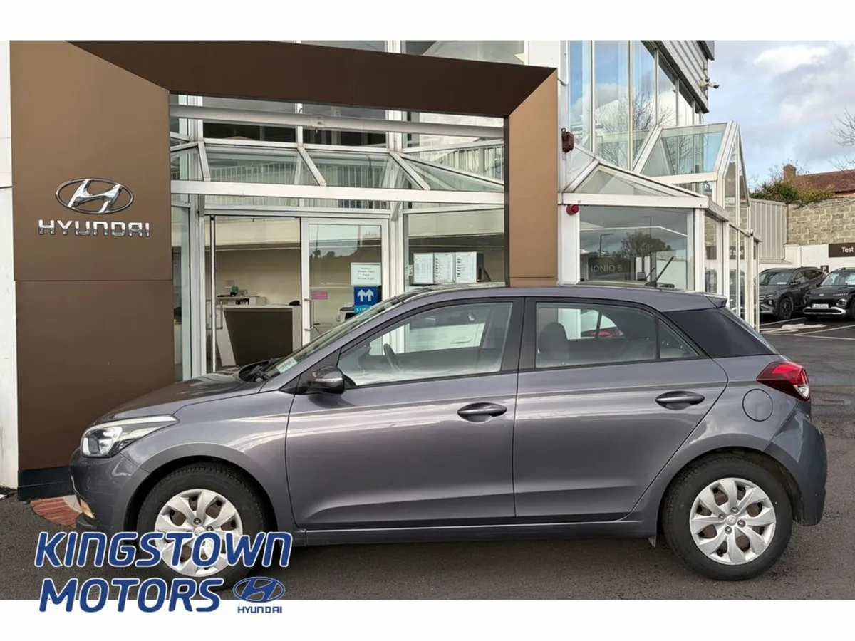 Hyundai i20 Petrol Classic 5DR - Image 3