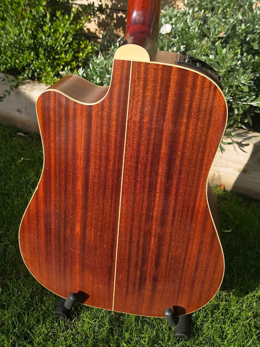 Takamine TAN10C - Image 4