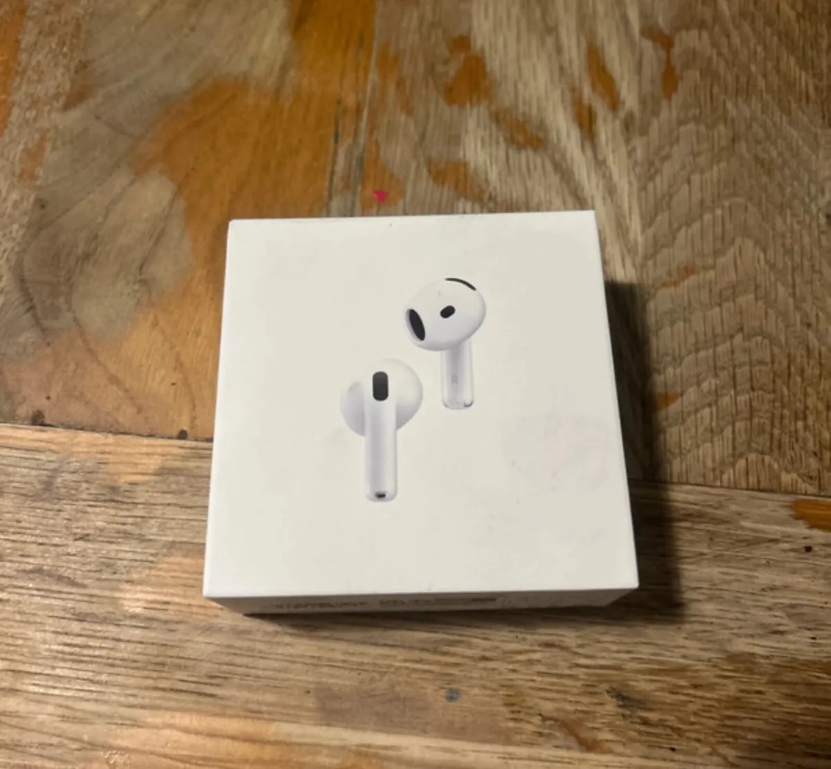 AirPods 4 - Noise Cancellation - Image 1
