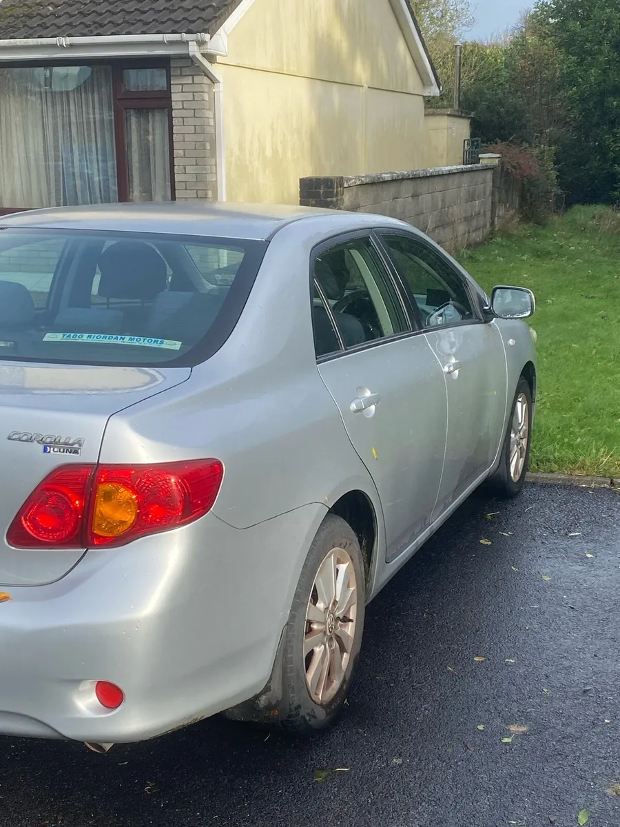 Toyota Corrola Luna - Image 2