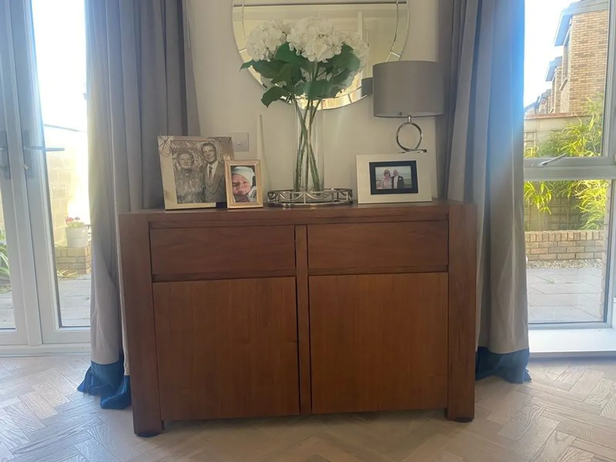 Walnut sideboard - Image 1
