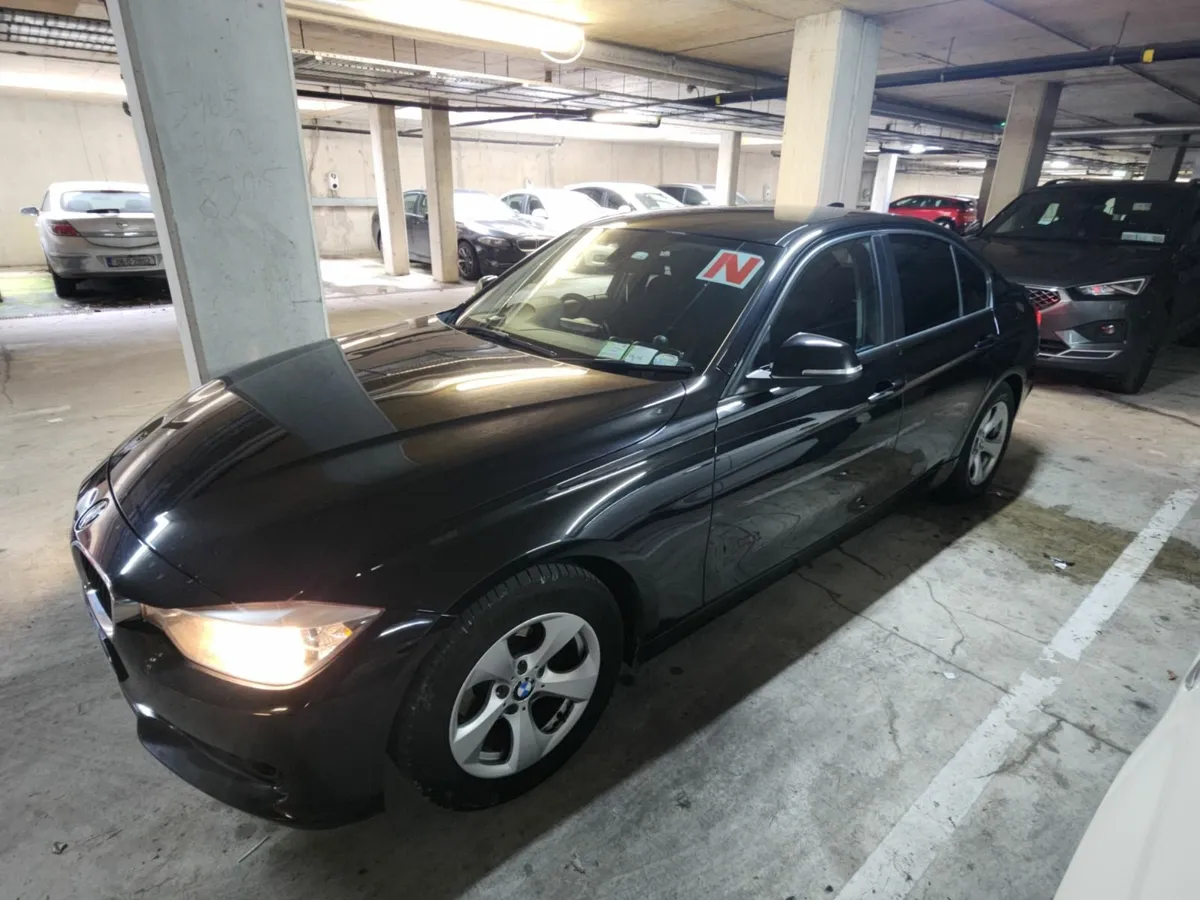 BMW 3-Series 2012 - Image 4