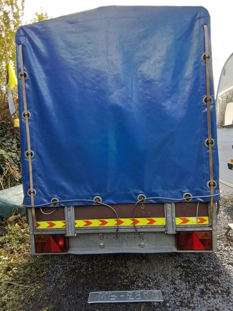 4 Wheel Trailer with tent - Image 1