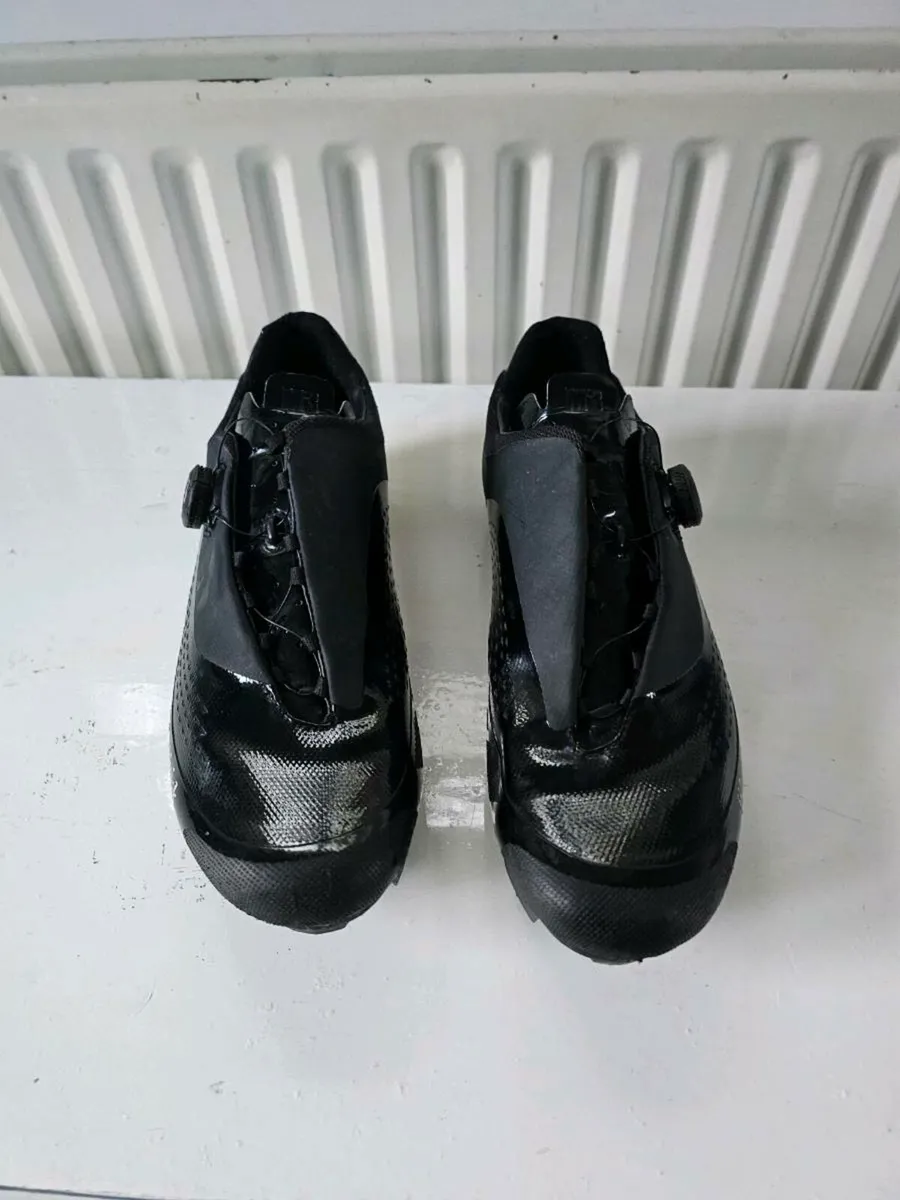 Fizik M3 MBT Cycling Shoes - Image 1