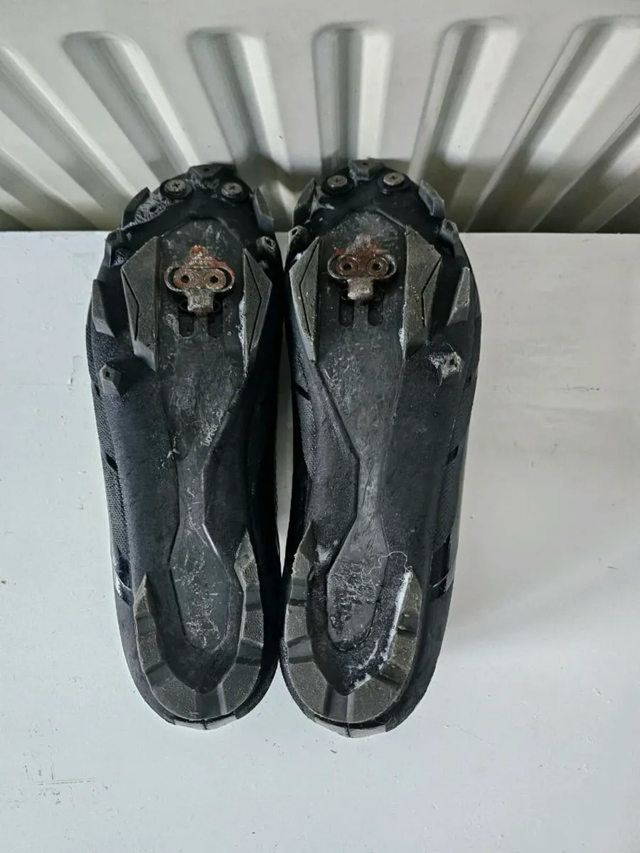 Fizik M3 MBT Cycling Shoes - Image 4