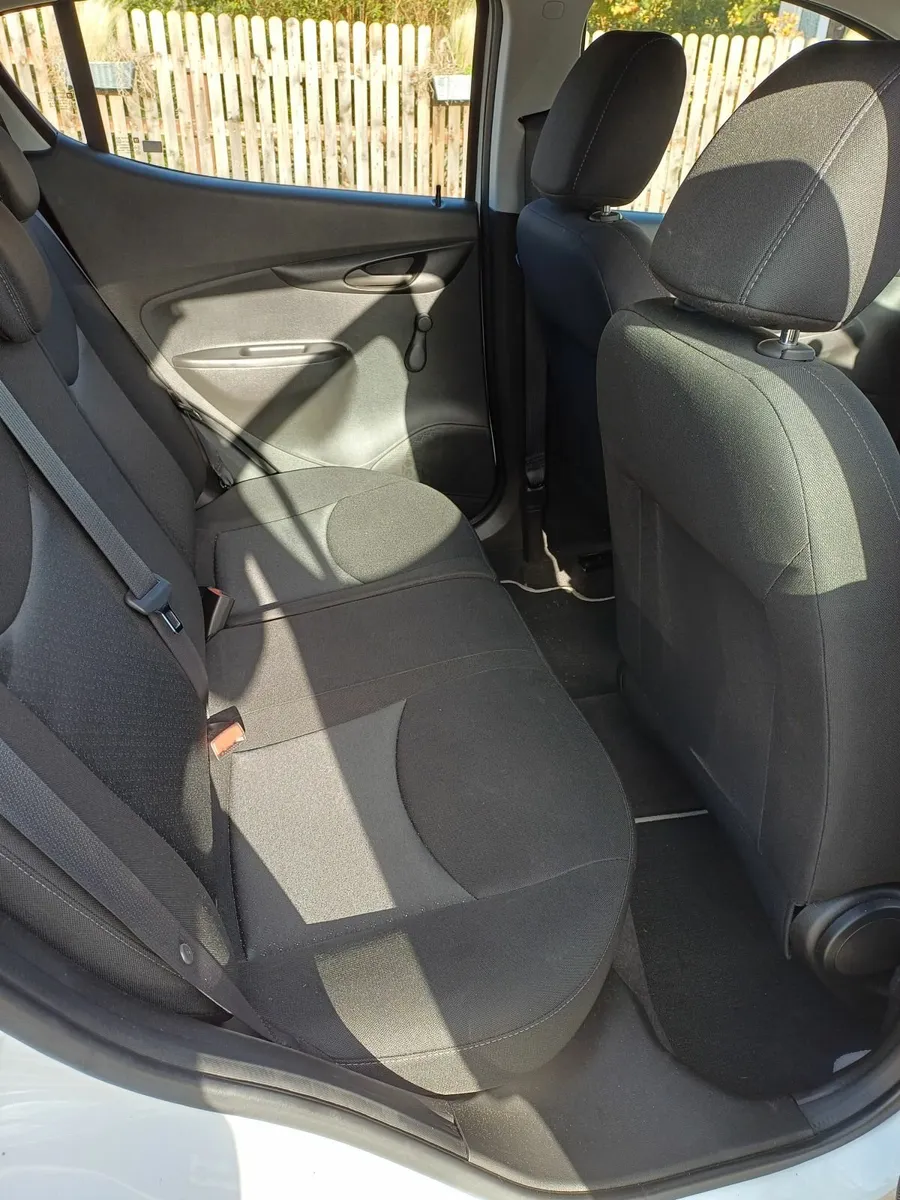 Opel Karl 2017 - Image 2