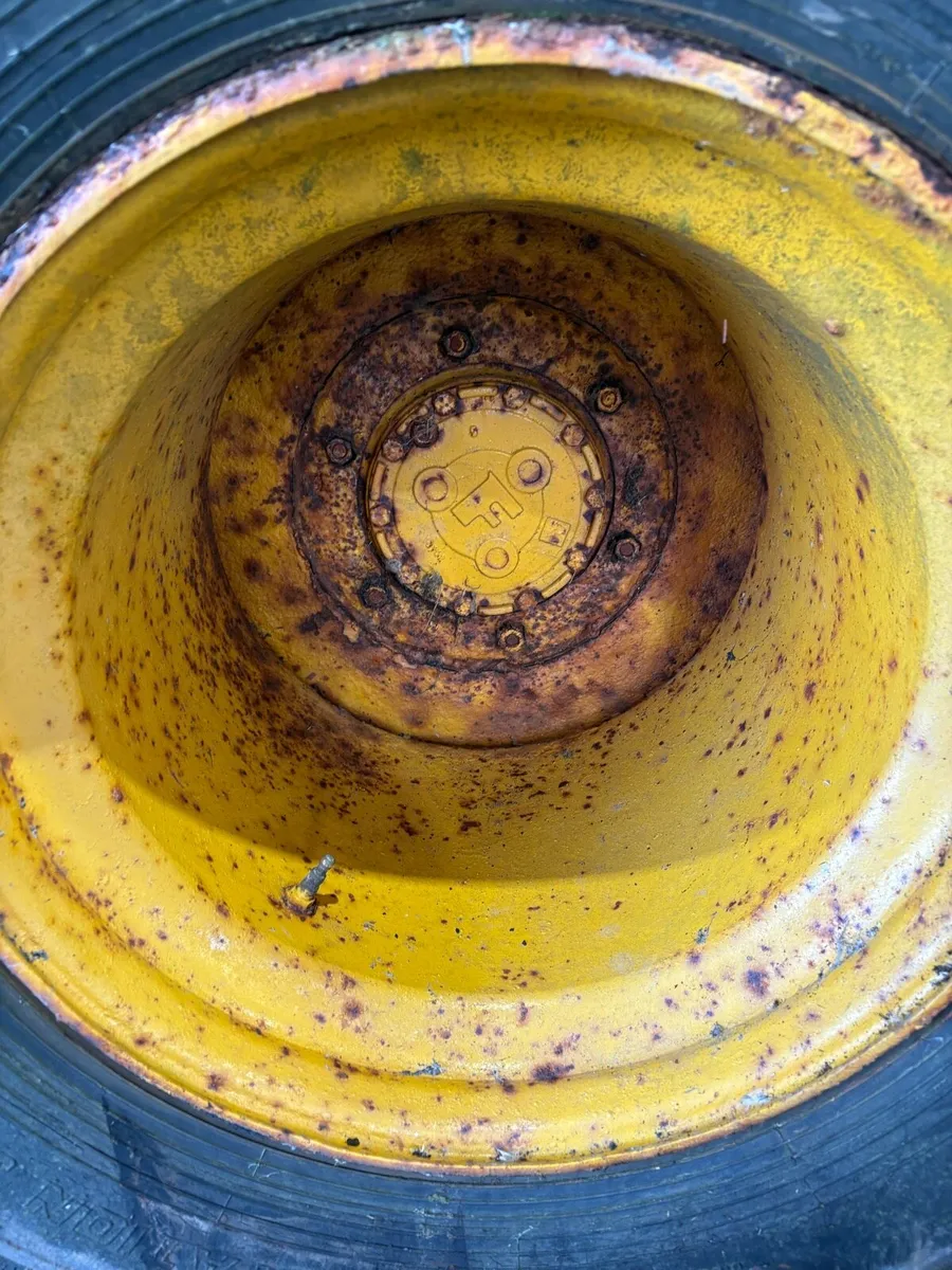 Tractor flotation wheels - Image 4