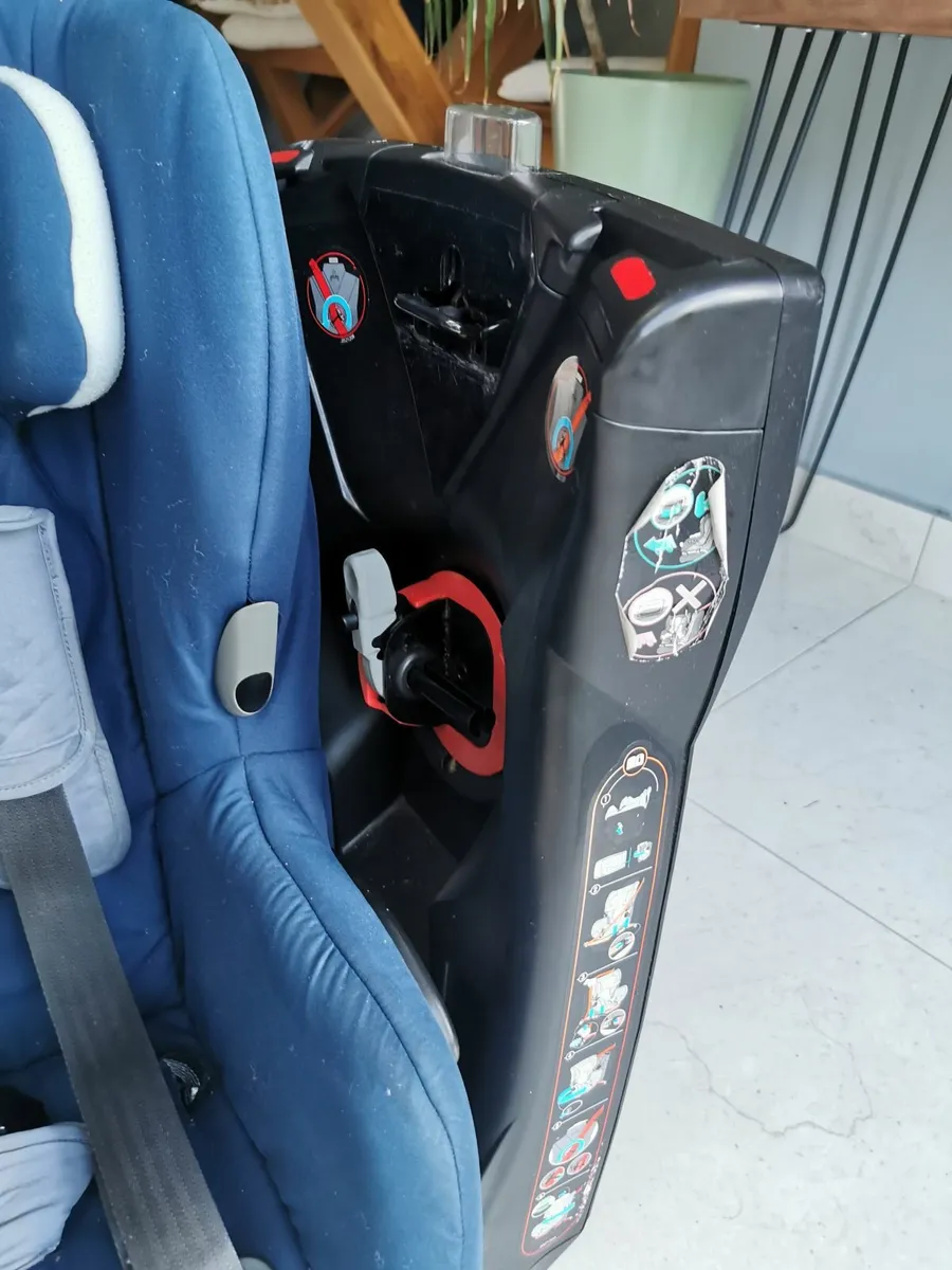 Maxi-Cosy AxissFix Isofix Swivel Car Seat - Image 3