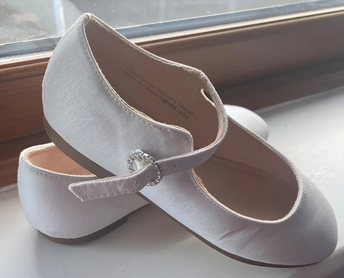 Girls occasion shoes - Image 1