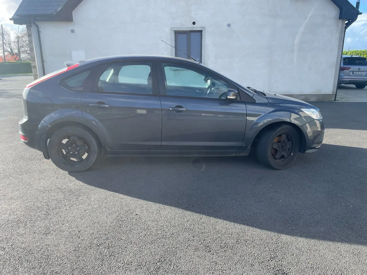 Ford Focus 1.6 - Image 3