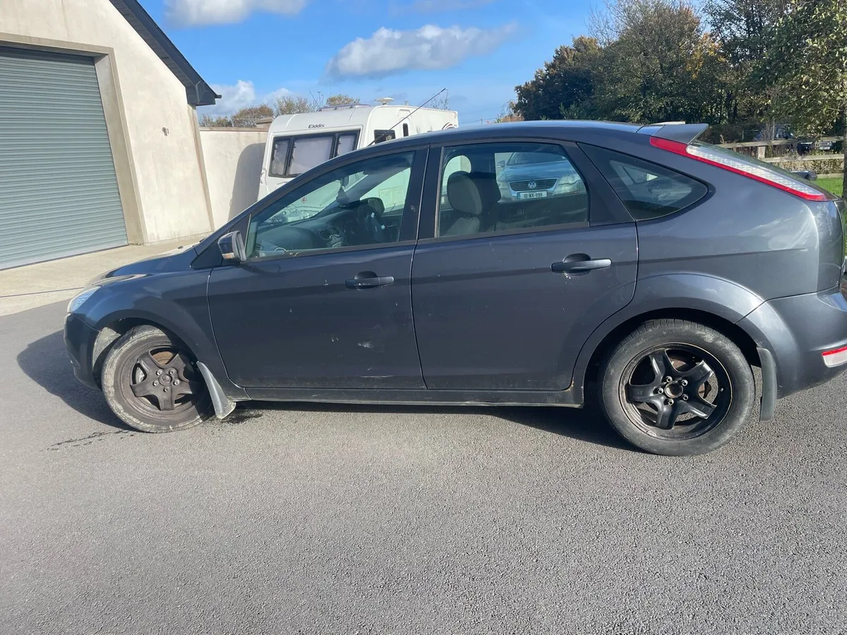 Ford Focus 1.6 - Image 4