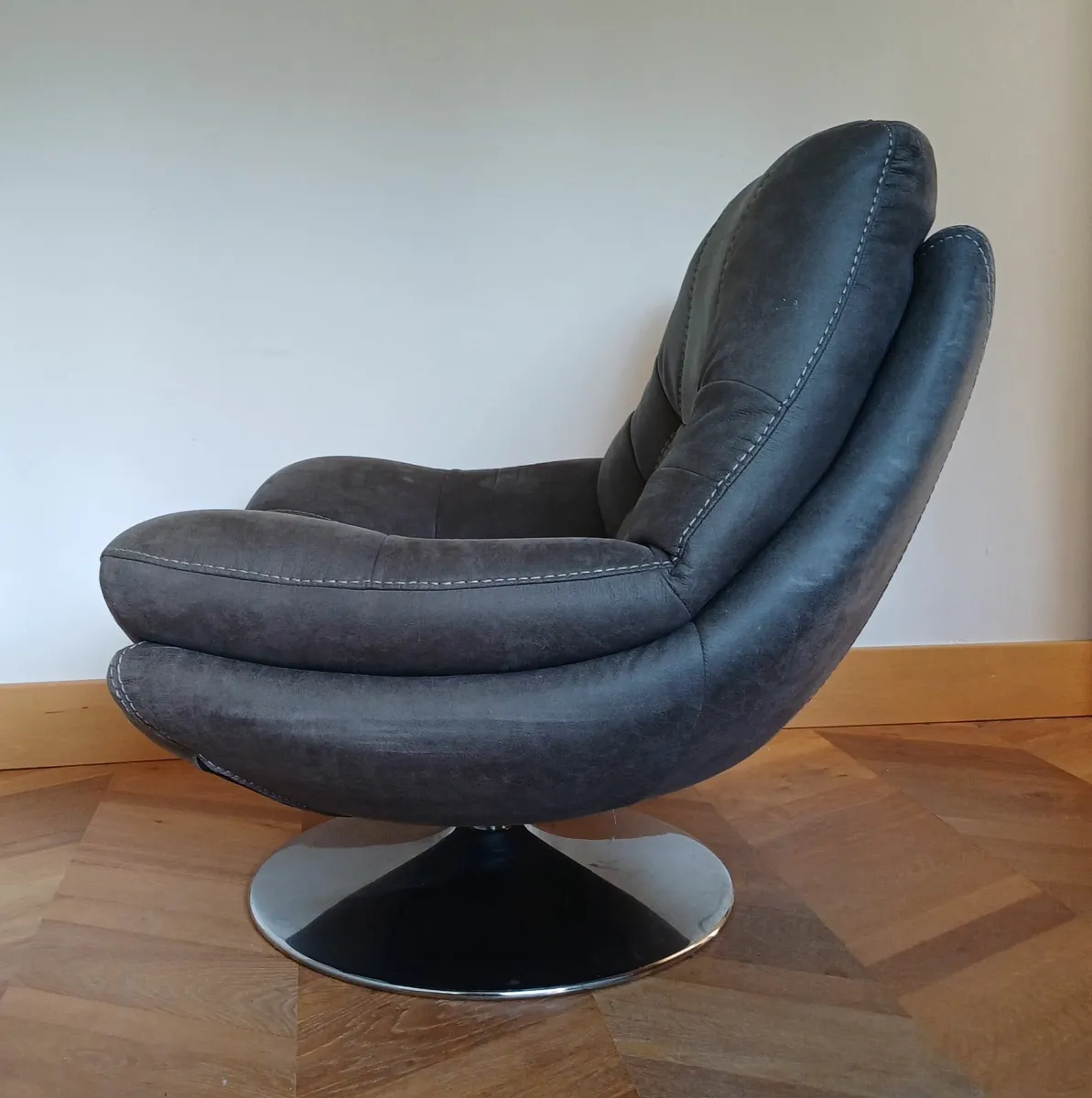 Armani Swivel Chairs (pair) - Image 3