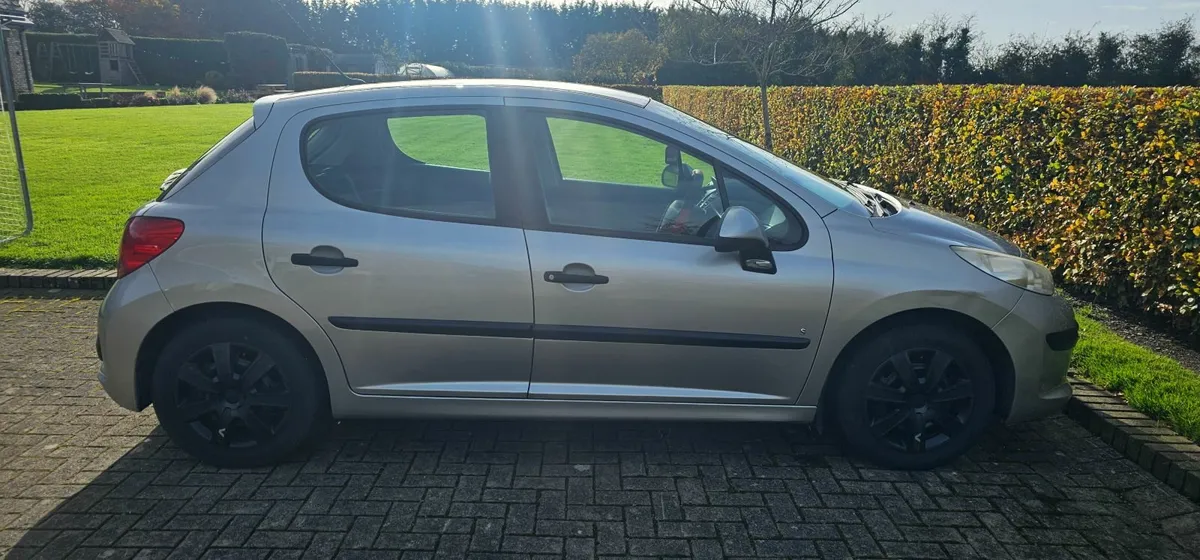 Peugeot 207 - 2009 - Image 1