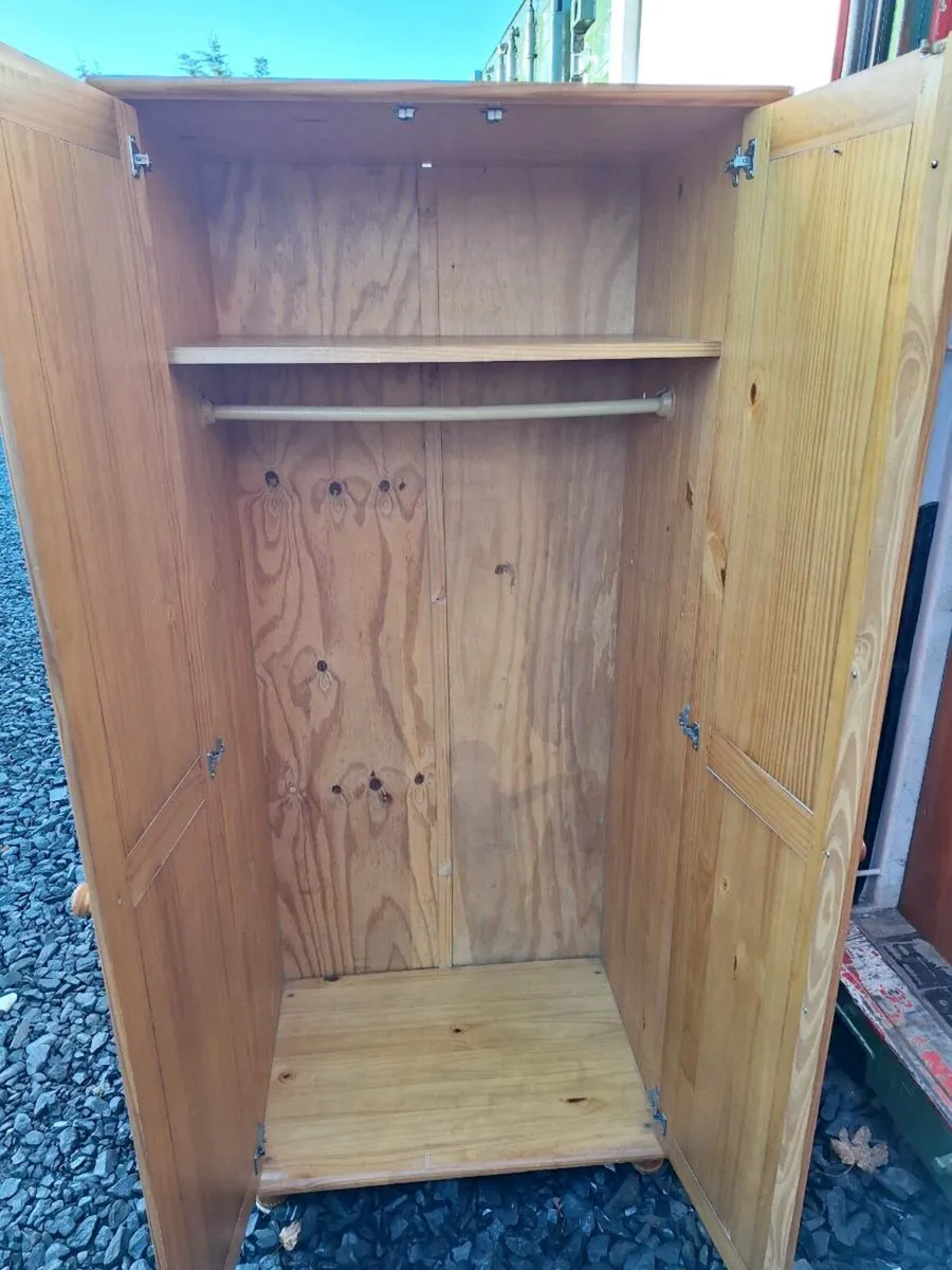 Small pine wardrobe (DELIVERY) - Image 3