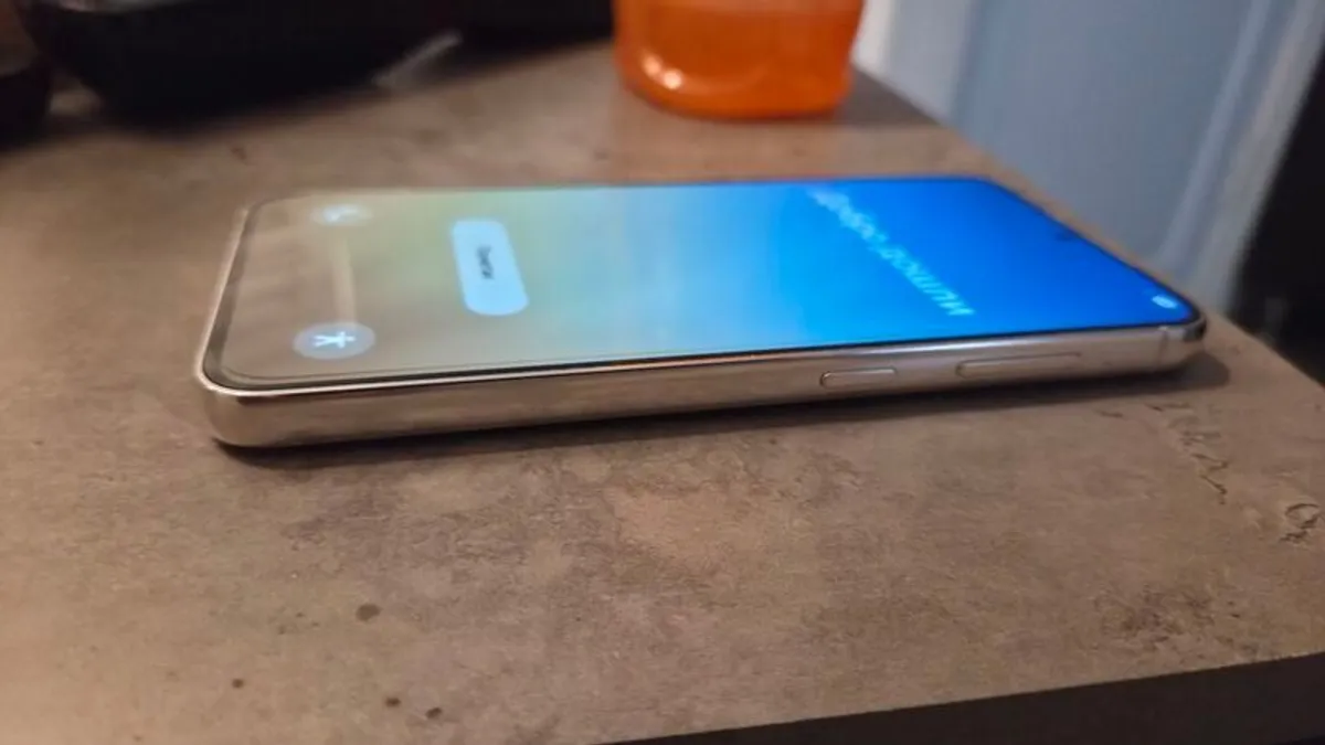 Samsung S23 - Image 4