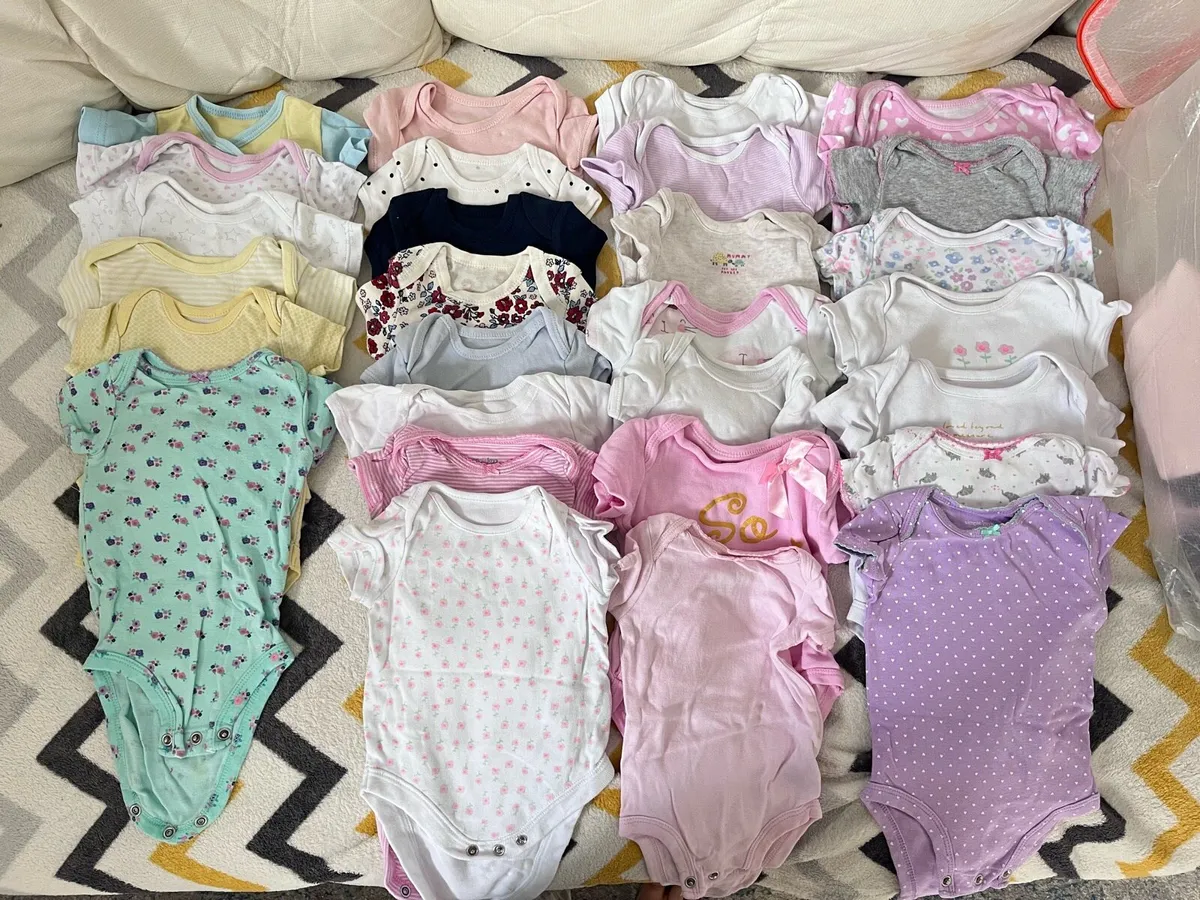 Baby girl clothes - Image 1