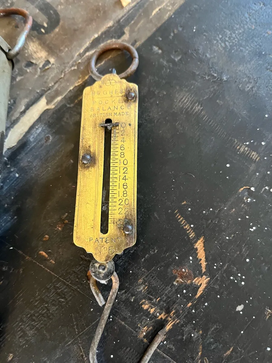 Vintage Pocket Weighing Scales - Image 3