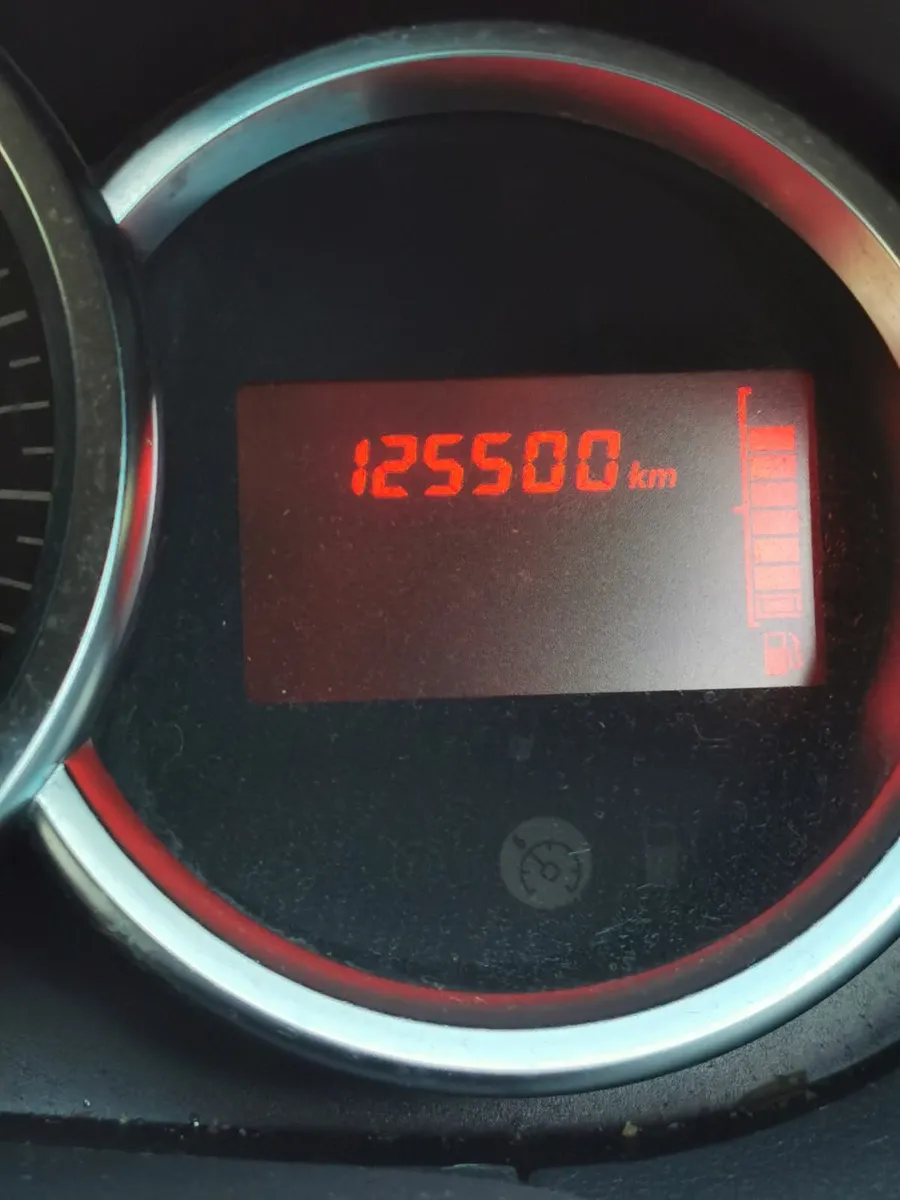 Dacia Duster 2017 - Image 2