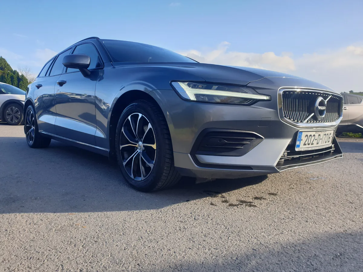 Volvo V60 2020 150 bhp diesel Momentum - Image 1