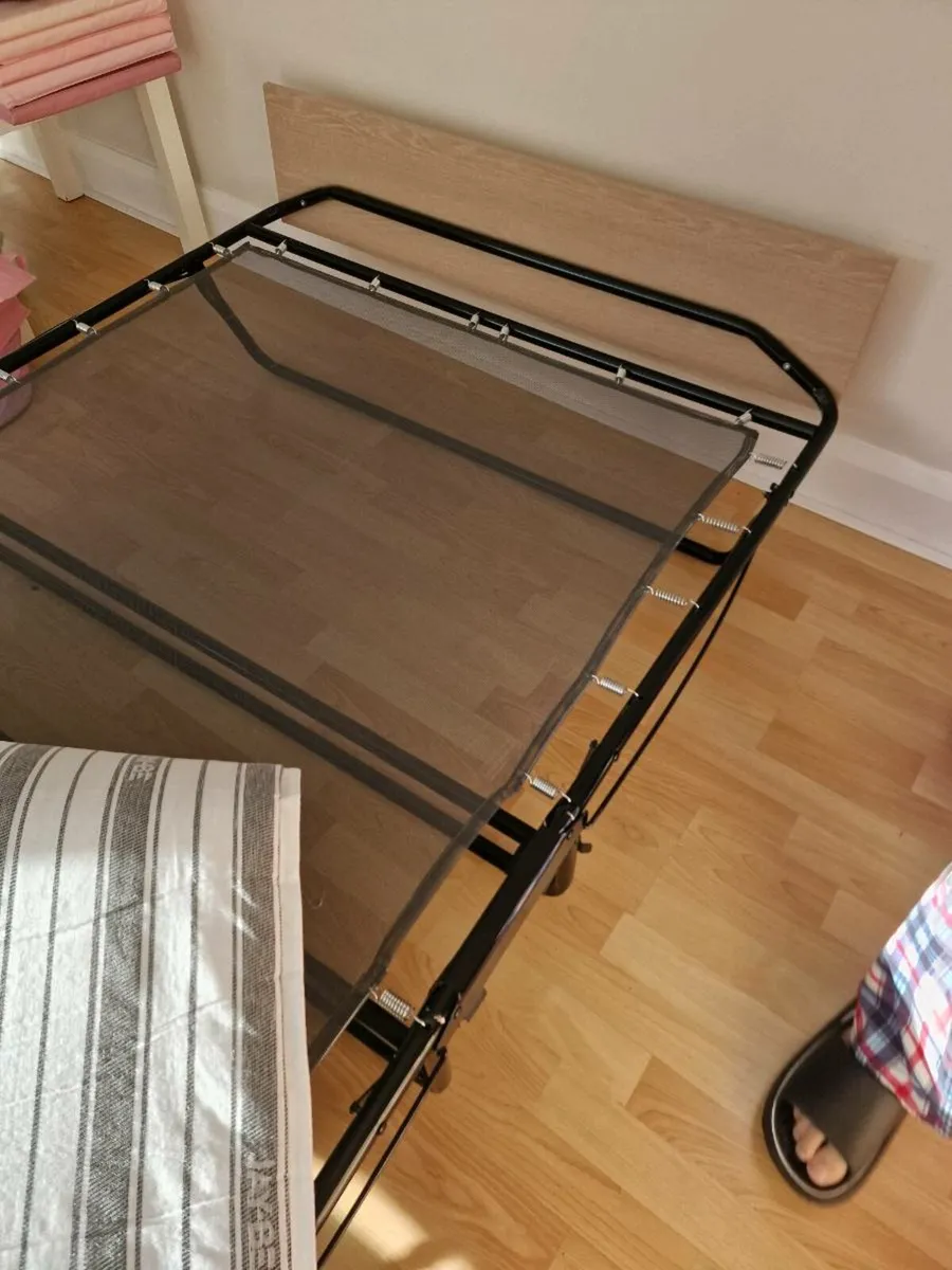 Small folding double bed - Image 3