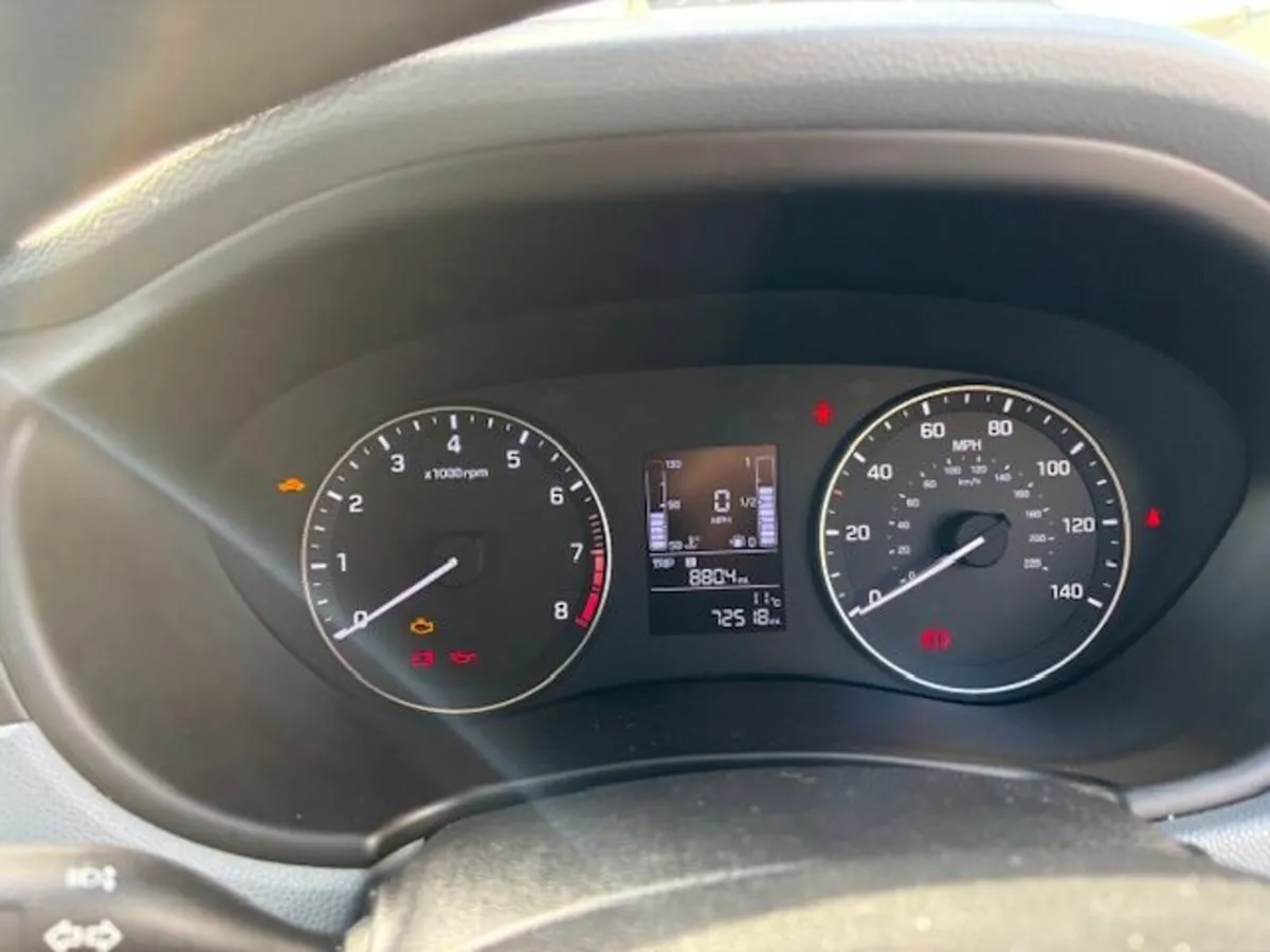 Hyundai i20 2015 - Image 2