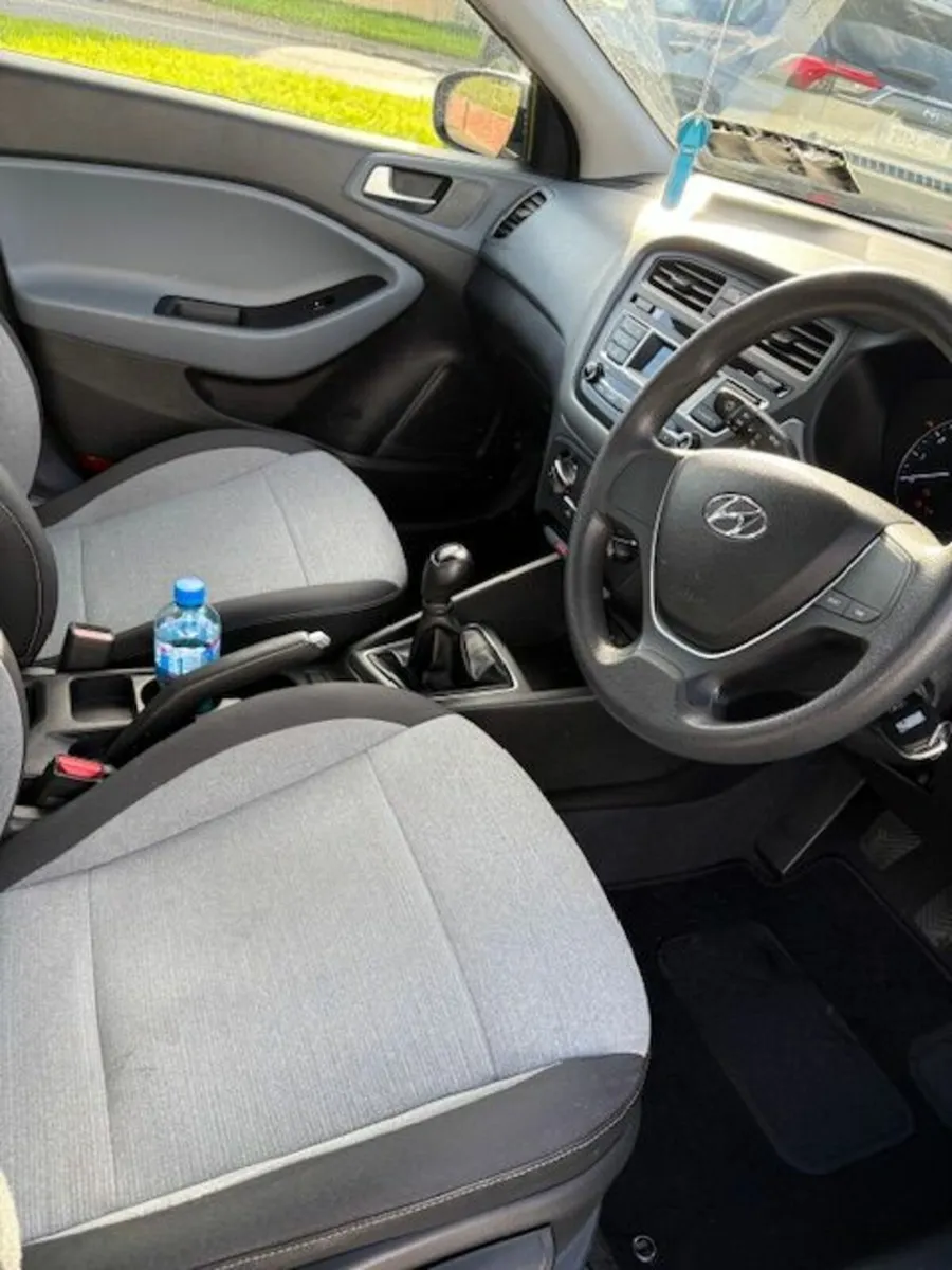 Hyundai i20 2015 - Image 4