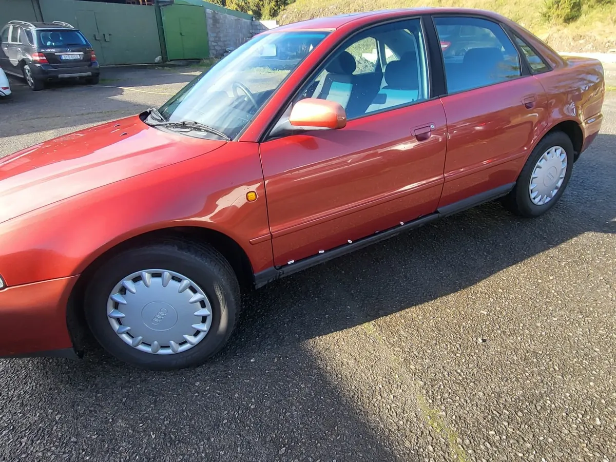 Audi A4 1997 - Image 1