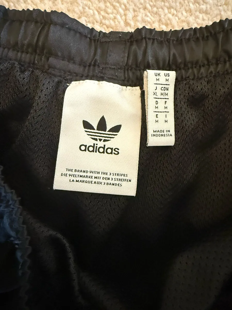 Adidas men’s sprinter shorts - medium - Image 2