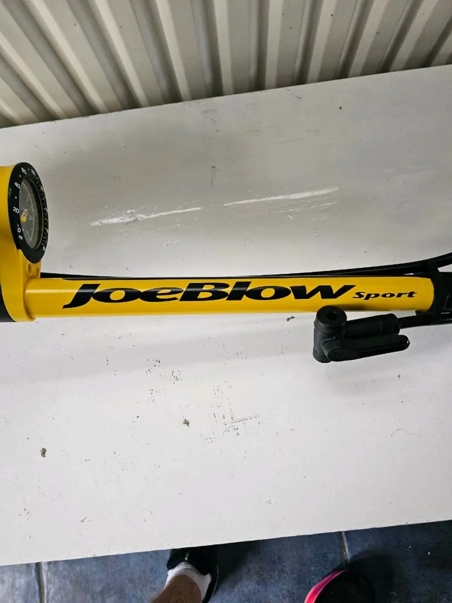 JoeBlow Spirt Track Pump - Image 1