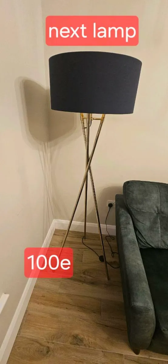 Like new mirror and  lamp - Image 2