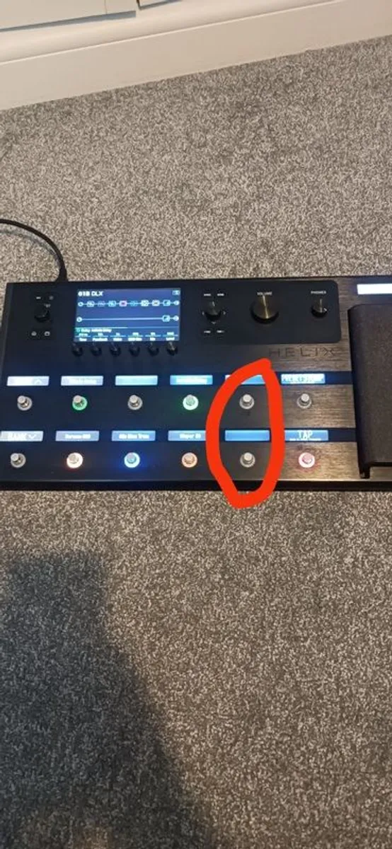 Line 6 Helix w/ carry bag - Image 2