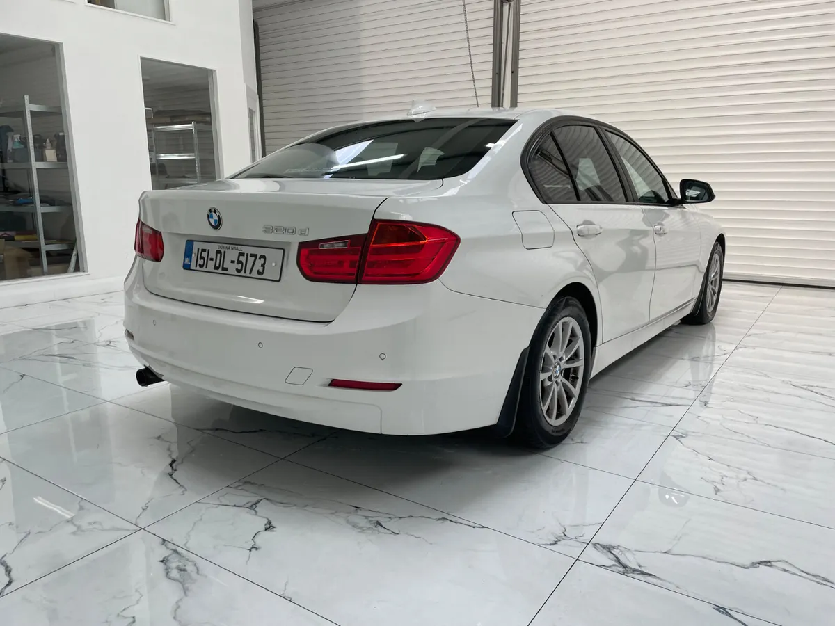 BMW 3-Series 2015 - Image 3